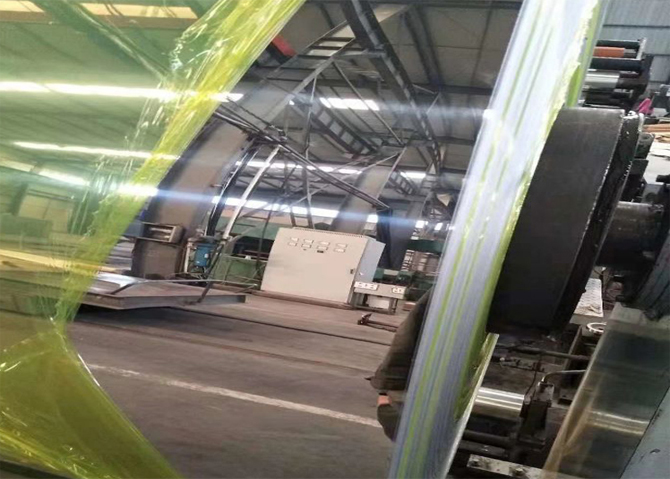 �R���X��